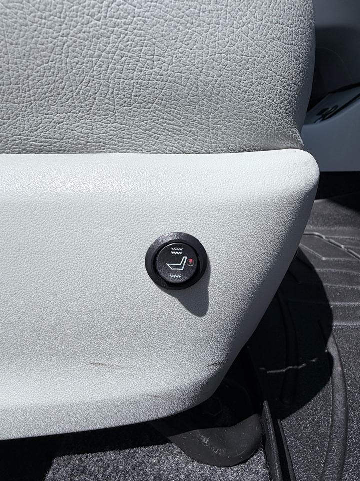 Toyota Prius Prius V 2012