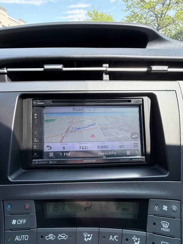 Toyota Prius Prius V 2012