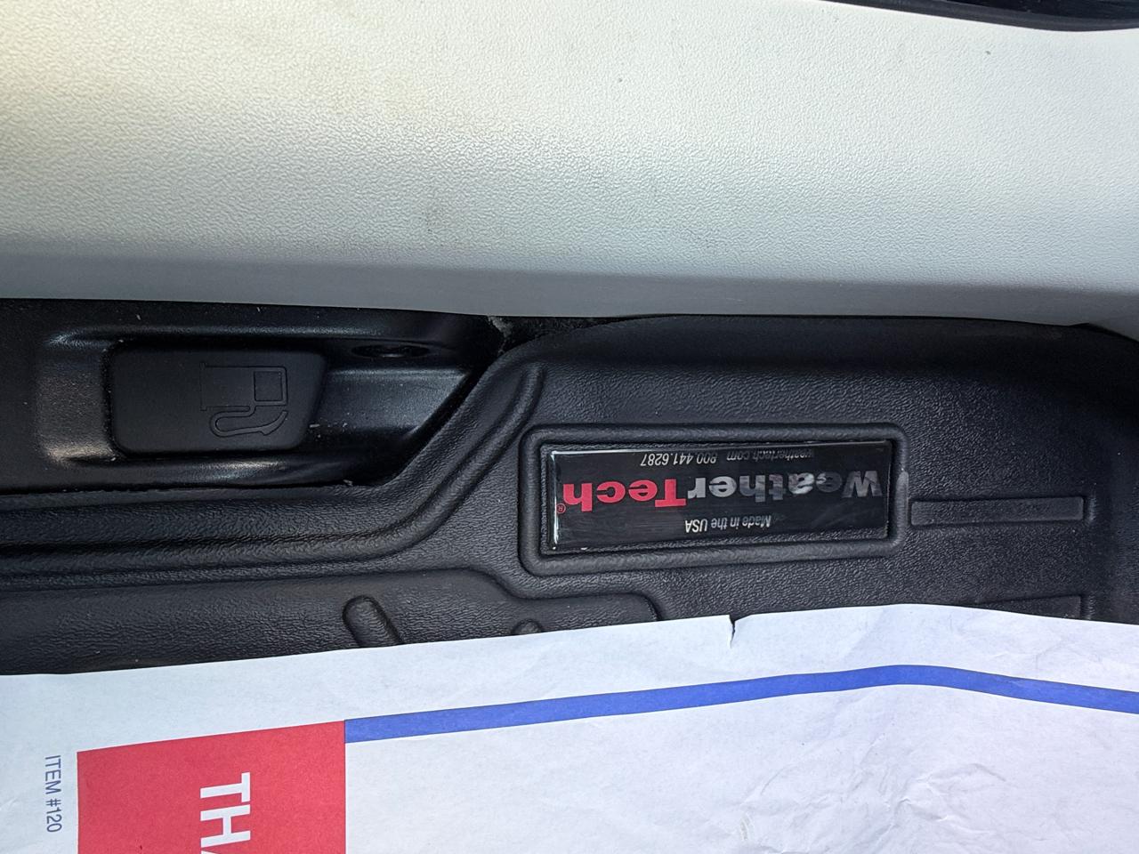 Toyota Prius Prius V 2012