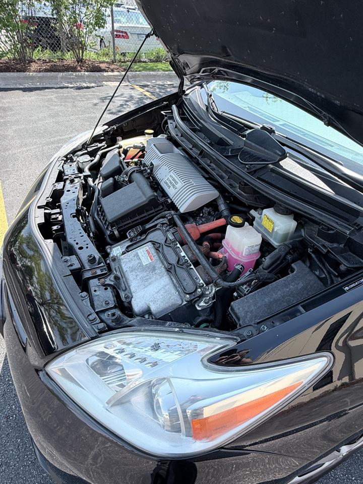 Toyota Prius Prius V 2012