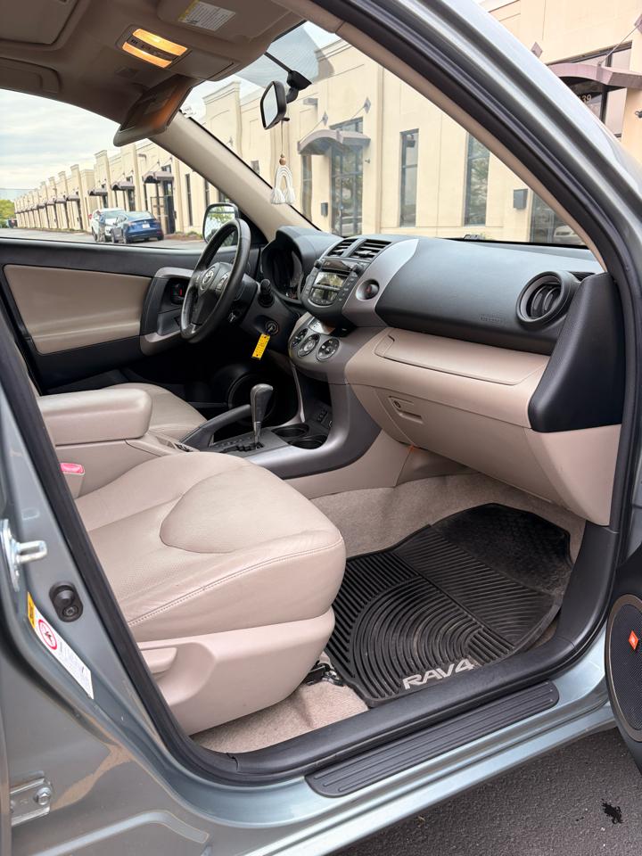 Toyota RAV4 Limited I4 4WD 2007