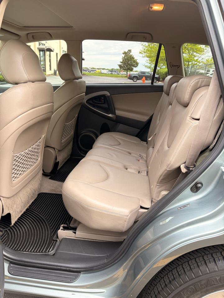 Toyota RAV4 Limited I4 4WD 2007