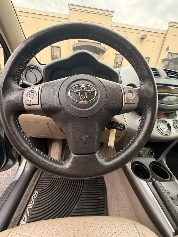 Toyota RAV4 Limited I4 4WD 2007