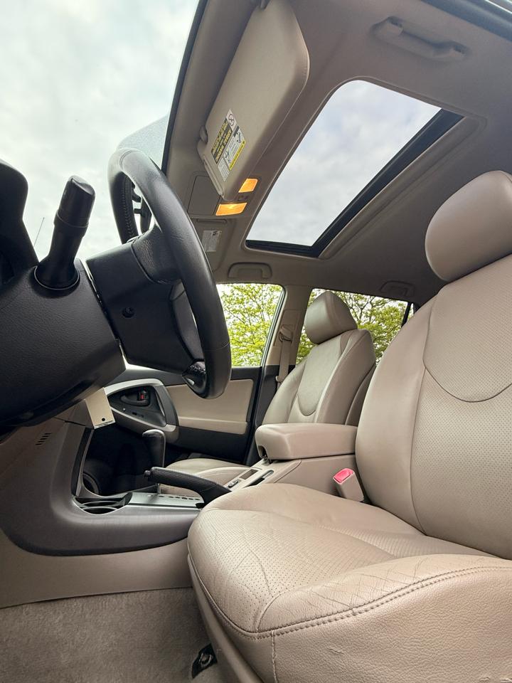 Toyota RAV4 Limited I4 4WD 2007