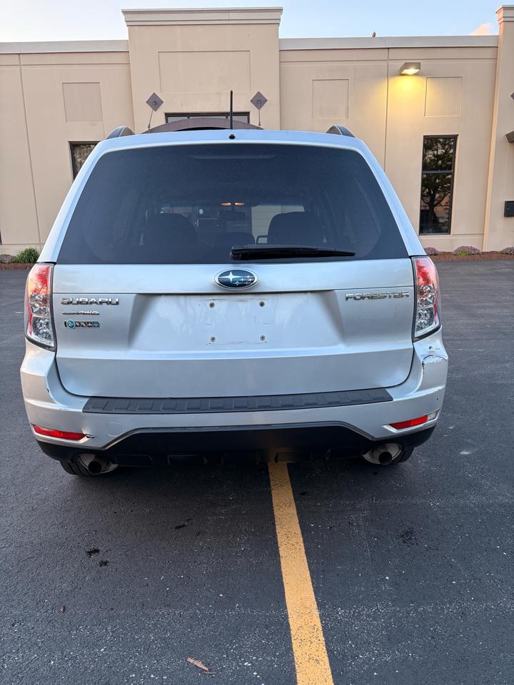 Subaru Forester 2.5X Premium 2010