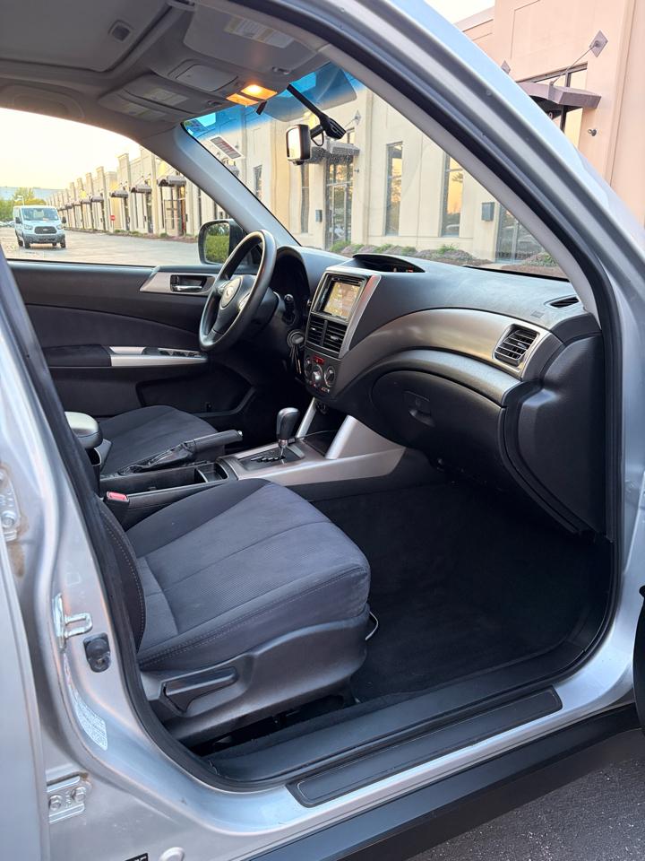 Subaru Forester 2.5X Premium 2010