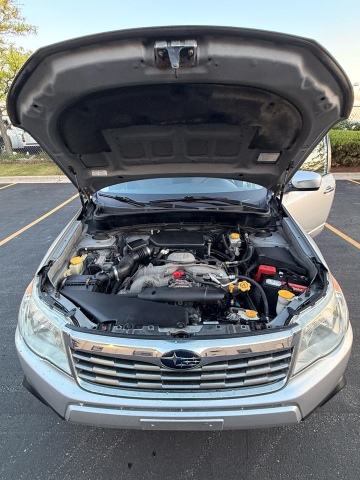 Subaru Forester 2.5X Premium 2010
