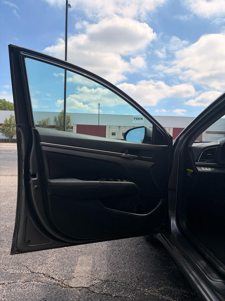 Hyundai Elantra Limited 2018