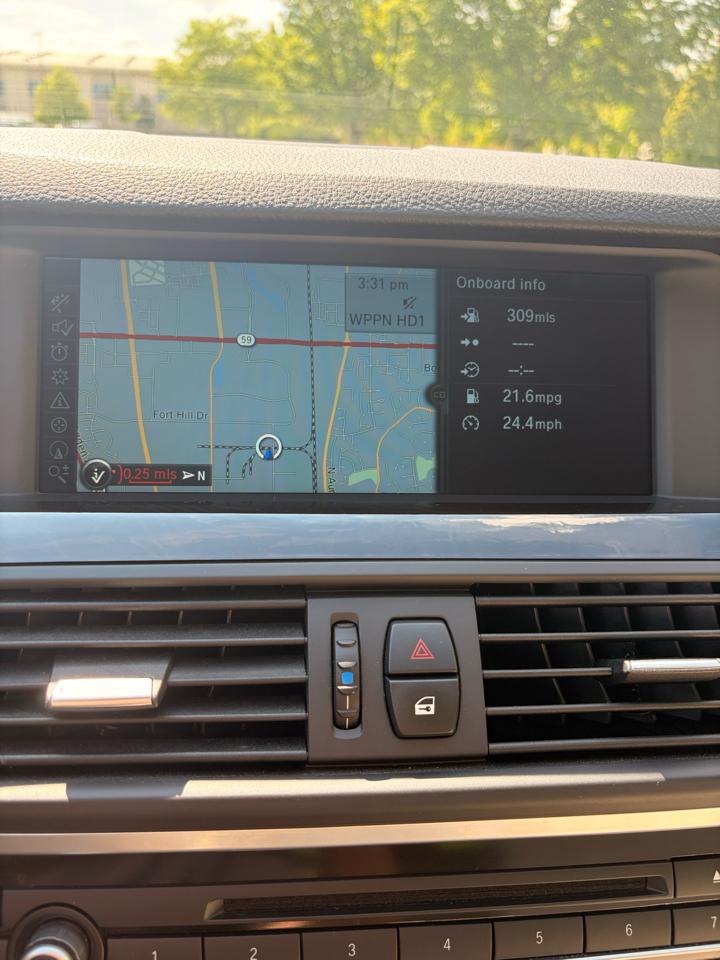 BMW 5-Series 535xi 2011