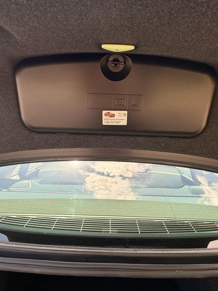 BMW 5-Series 535xi 2011