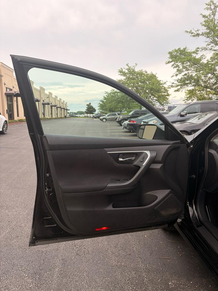 Nissan Altima 2.5 SV 2015