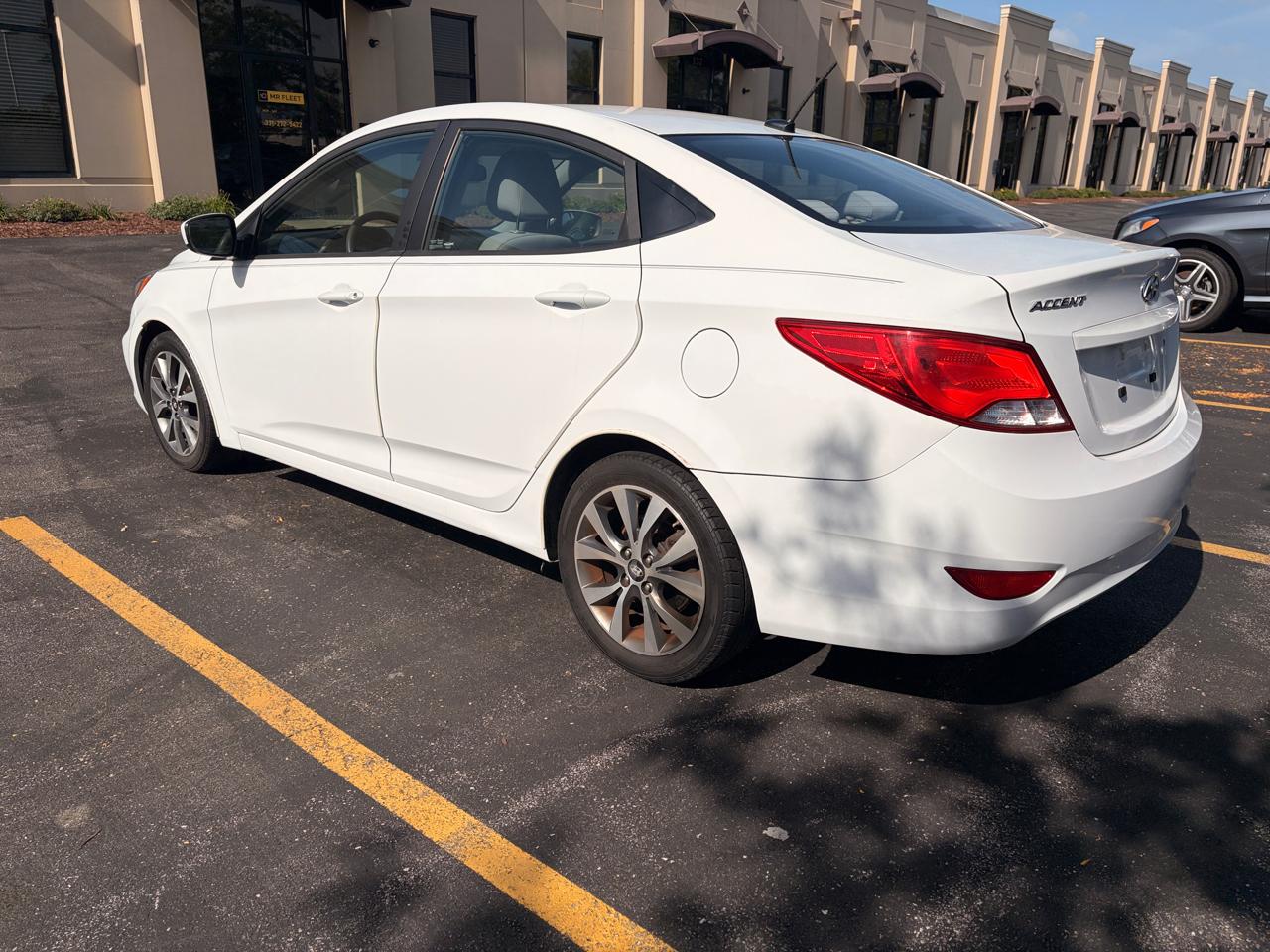 Hyundai Accent SE 4-Door 6A 2017