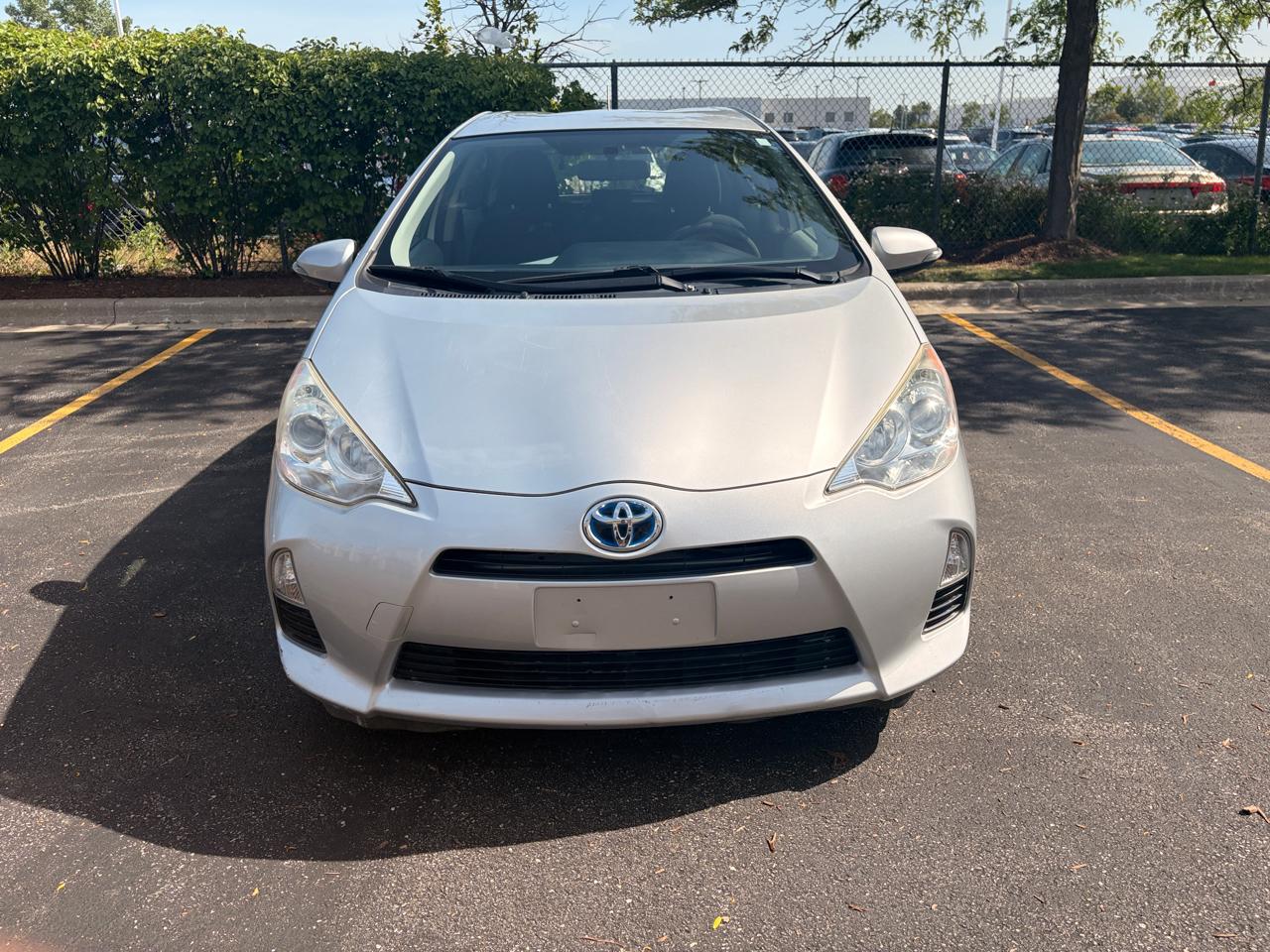 Toyota Prius c One 2012