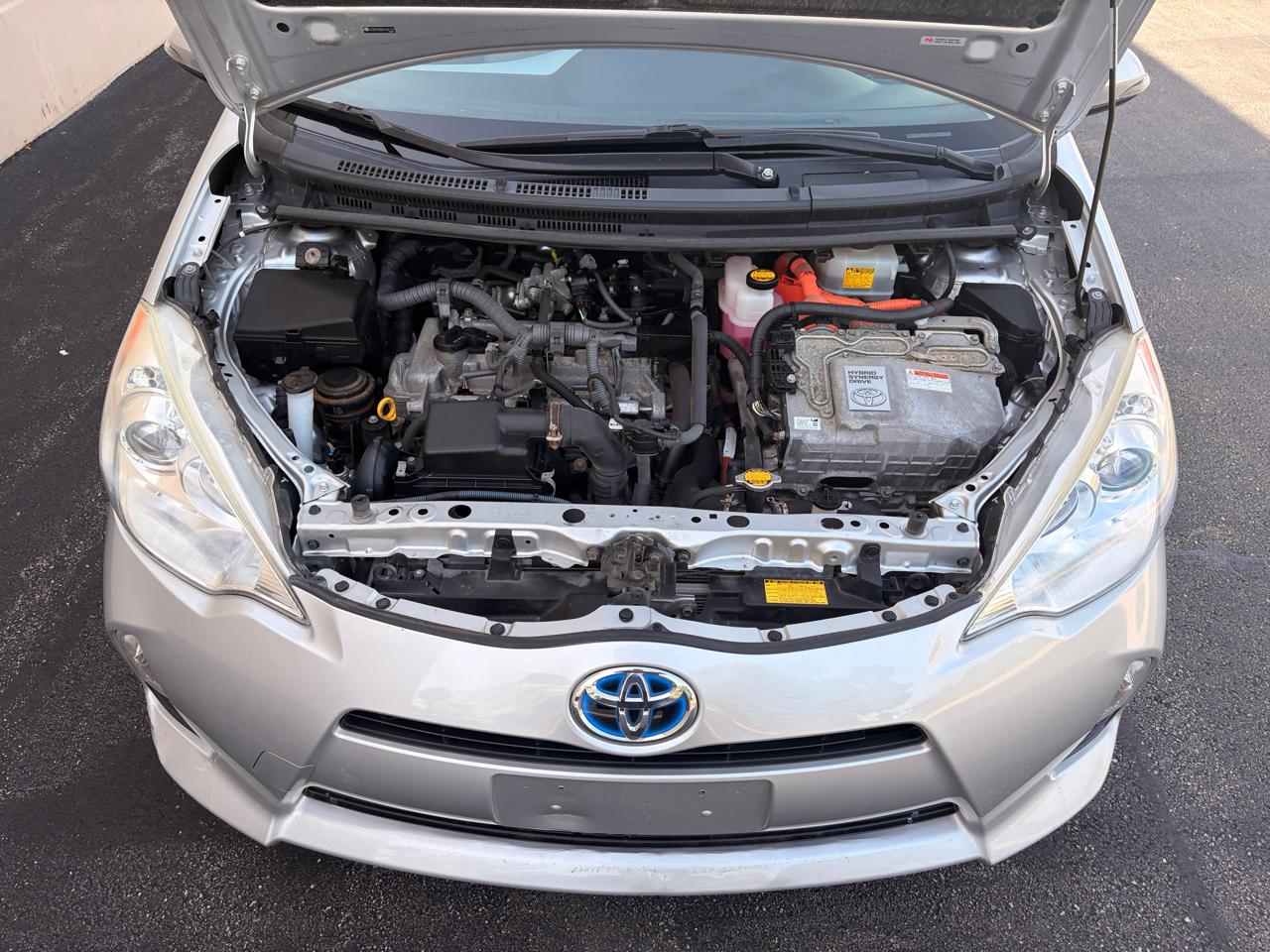 Toyota Prius c One 2012