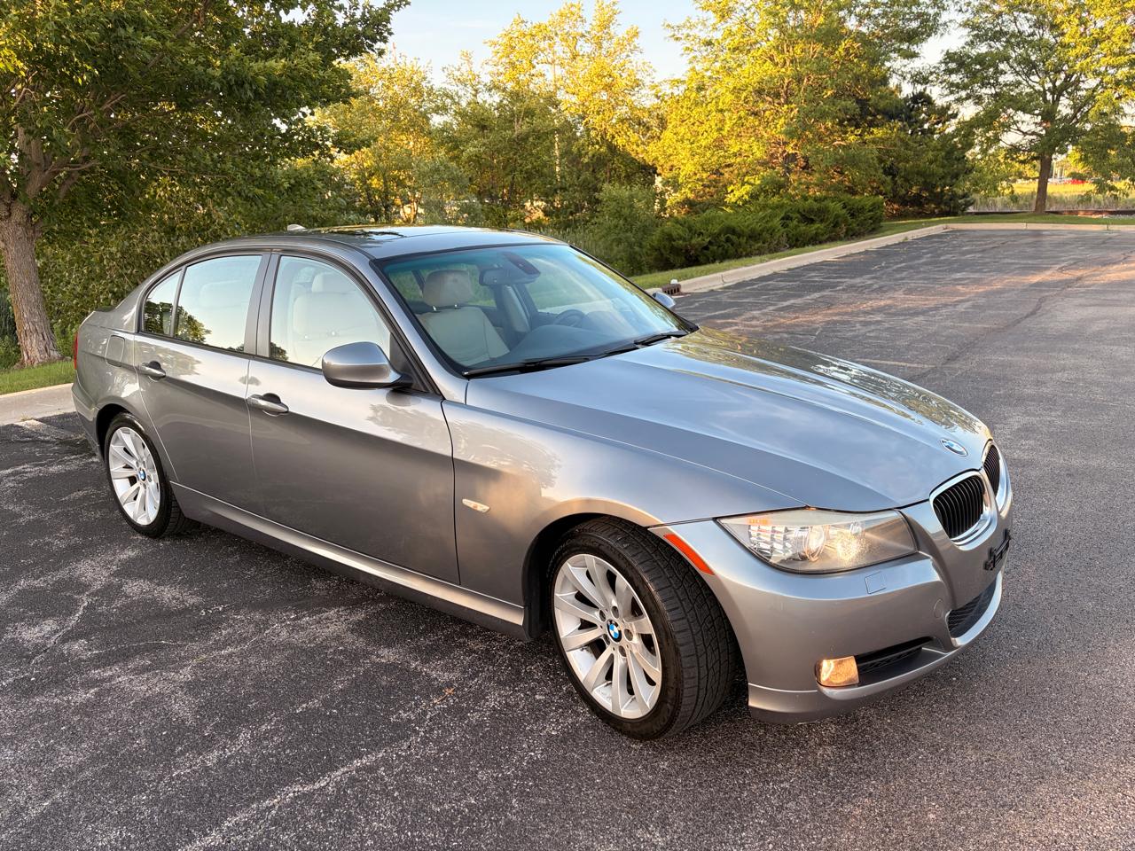 BMW 3-Series 328i 2011