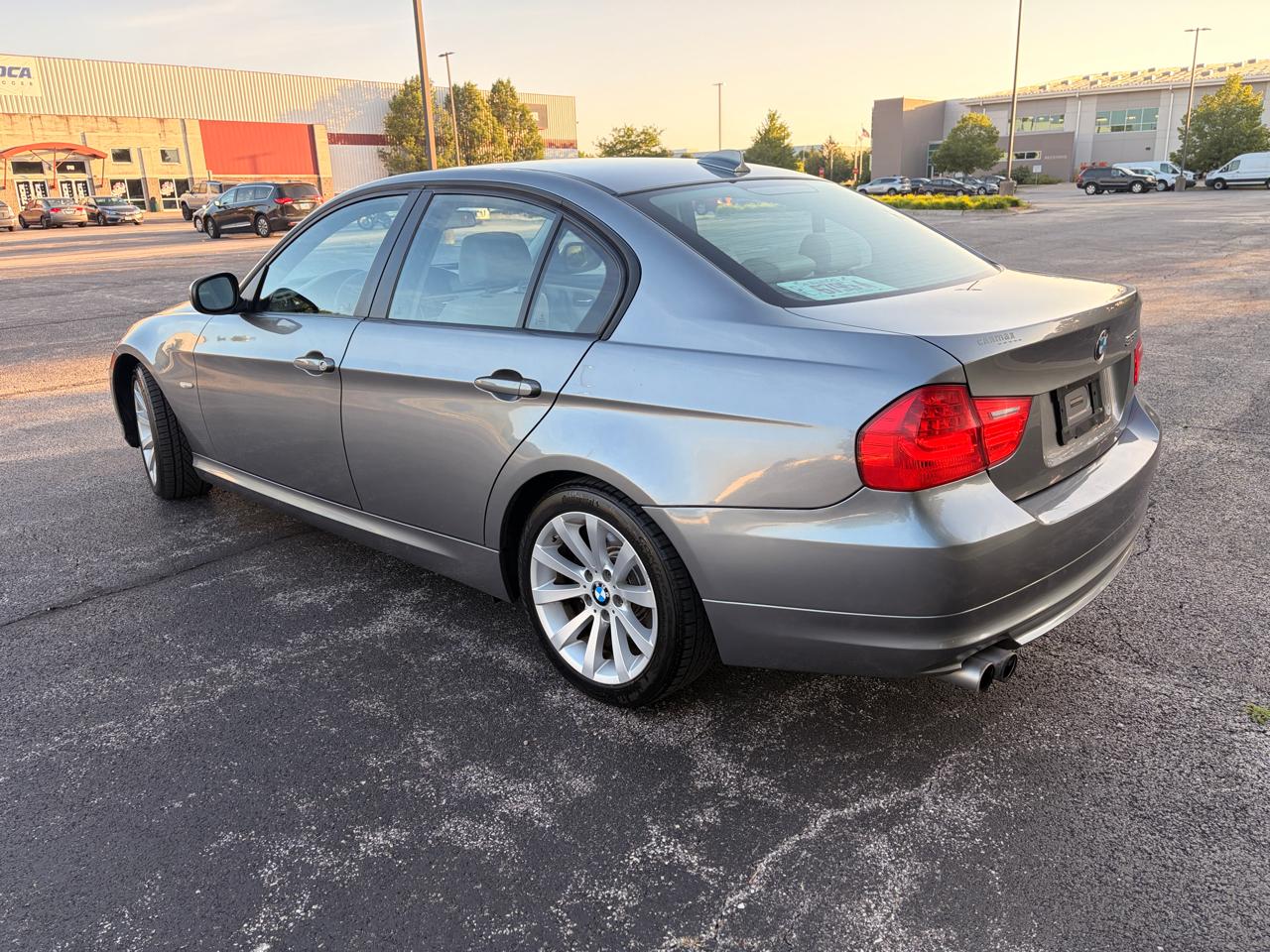 BMW 3-Series 328i 2011