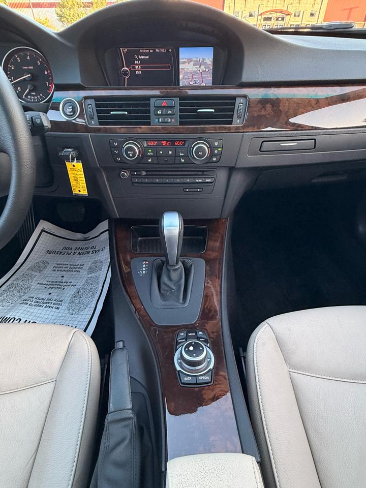 BMW 3-Series 328i 2011