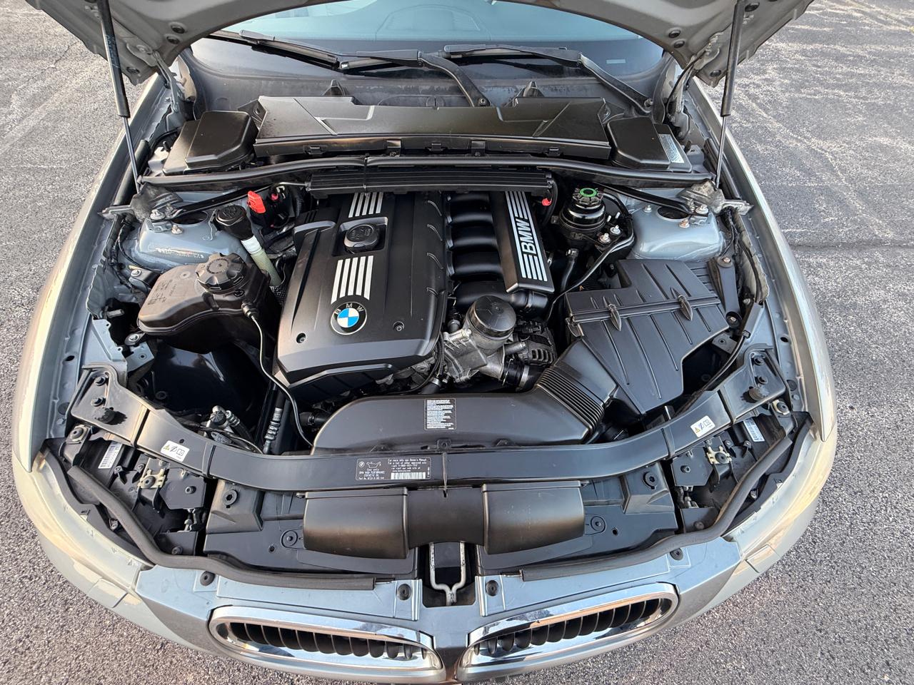 BMW 3-Series 328i 2011