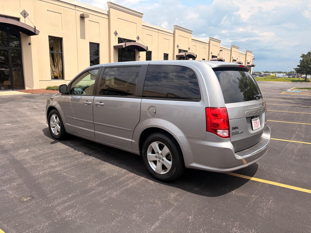 Dodge Grand Caravan SE 2013