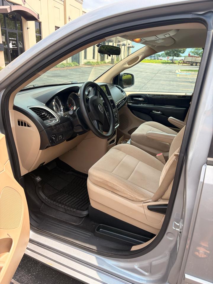 Dodge Grand Caravan SE 2013