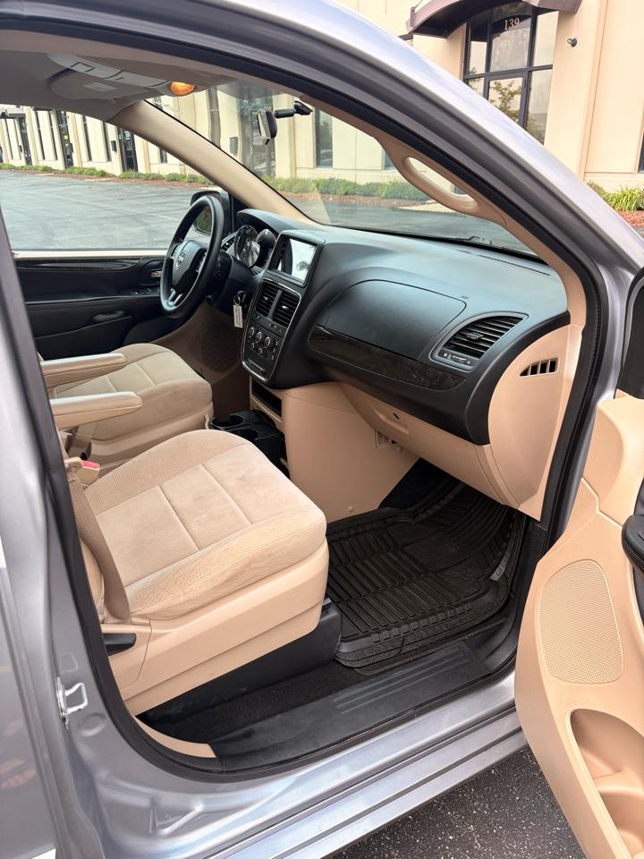 Dodge Grand Caravan SE 2013
