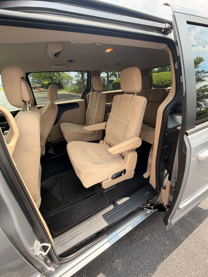 Dodge Grand Caravan SE 2013