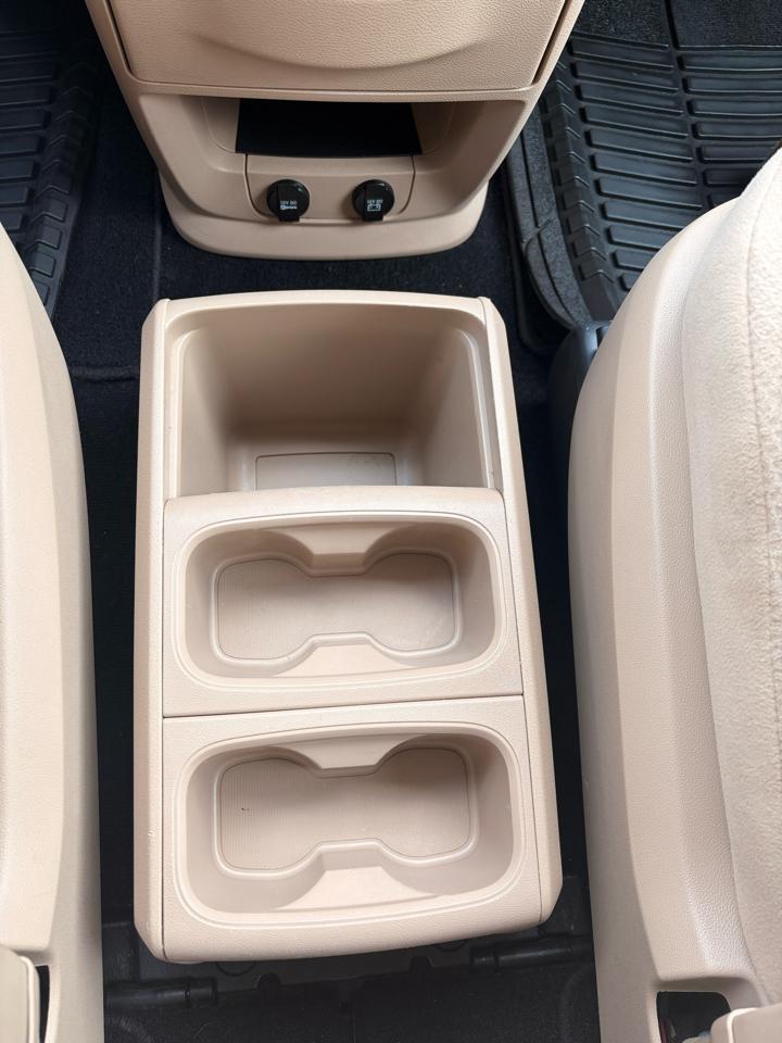 Dodge Grand Caravan SE 2013
