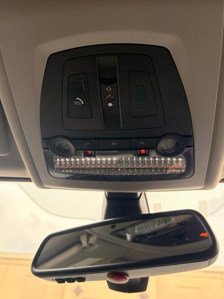 BMW 5-Series 535xi 2011