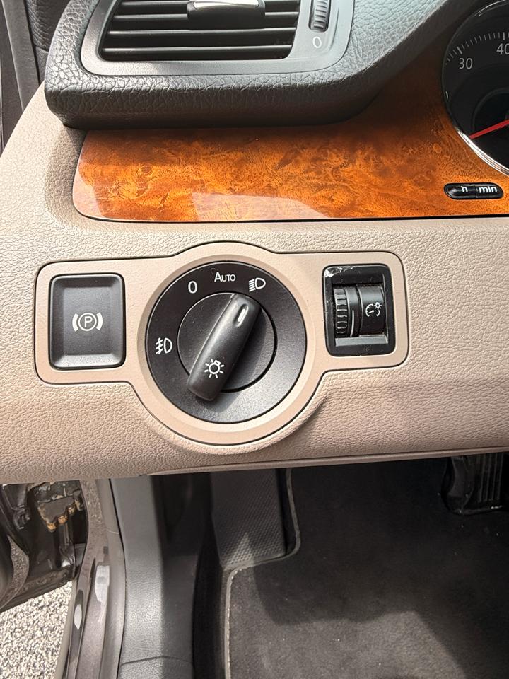 Volkswagen Passat 3.6L 2006