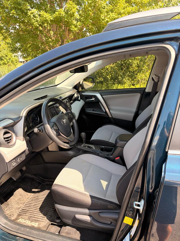 Toyota RAV4 XLE AWD 2018