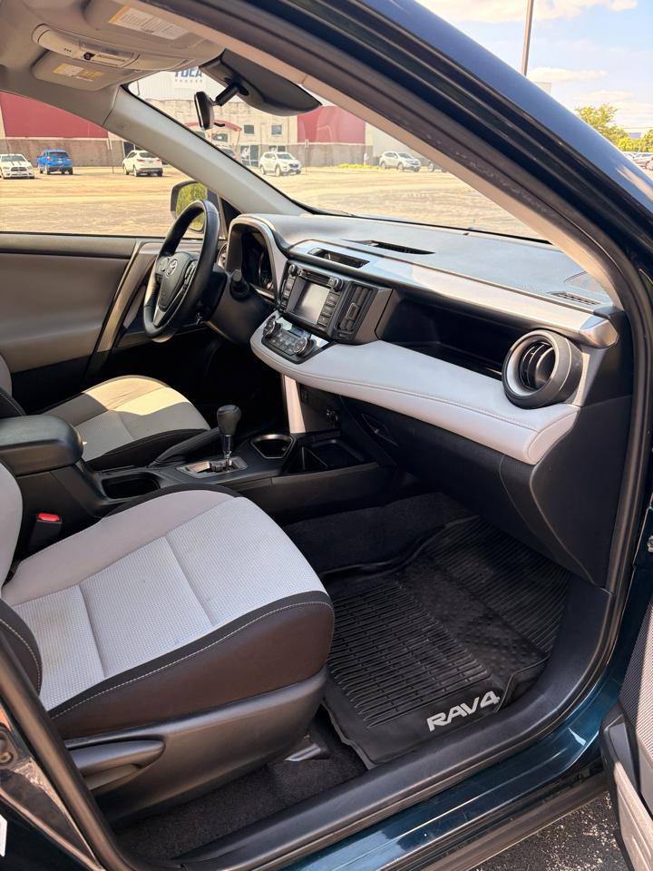 Toyota RAV4 XLE AWD 2018