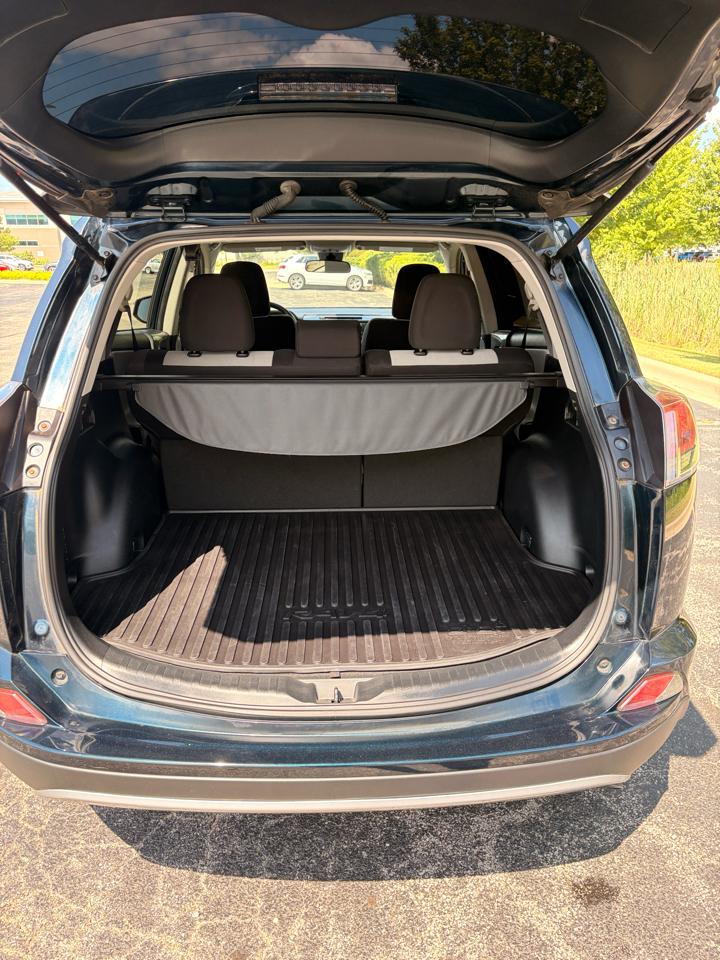 Toyota RAV4 XLE AWD 2018