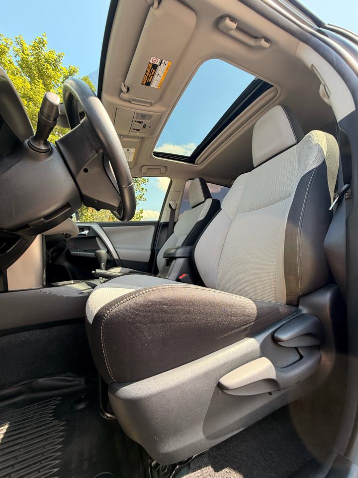 Toyota RAV4 XLE AWD 2018
