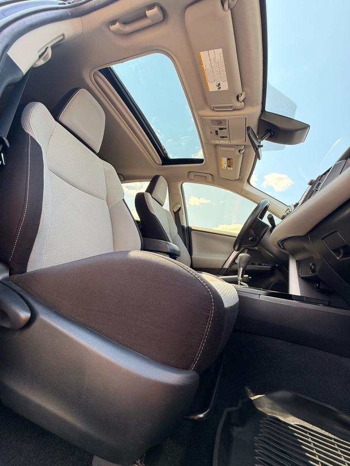 Toyota RAV4 XLE AWD 2018