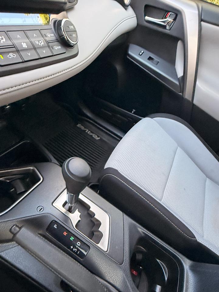 Toyota RAV4 XLE AWD 2018
