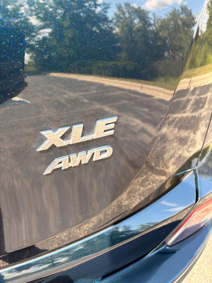 Toyota RAV4 XLE AWD 2018