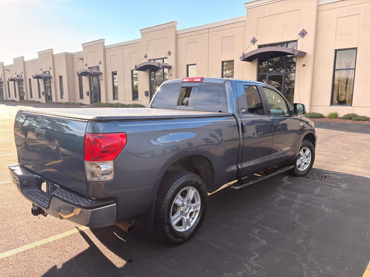 Toyota Tundra SR5 Double Cab 5.7L 2WD 2008