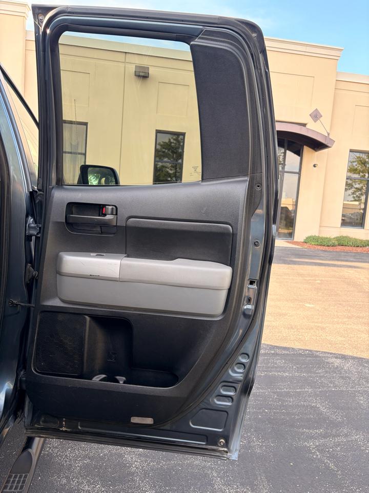 Toyota Tundra SR5 Double Cab 5.7L 2WD 2008