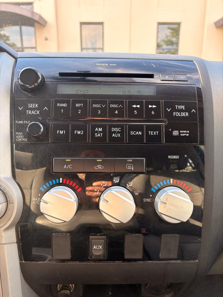Toyota Tundra SR5 Double Cab 5.7L 2WD 2008