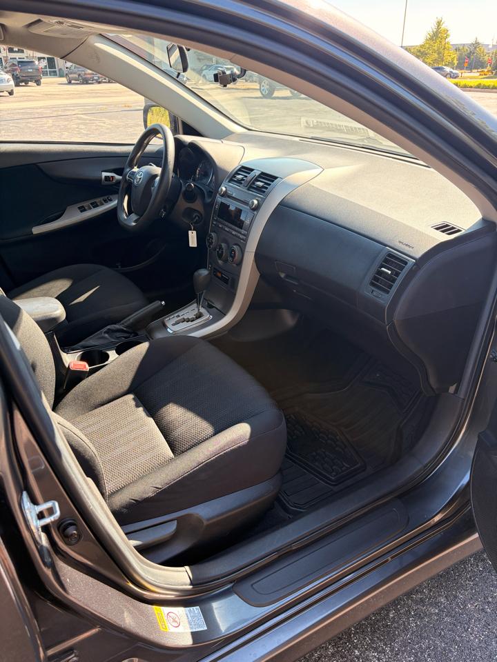 Toyota Corolla S 2011