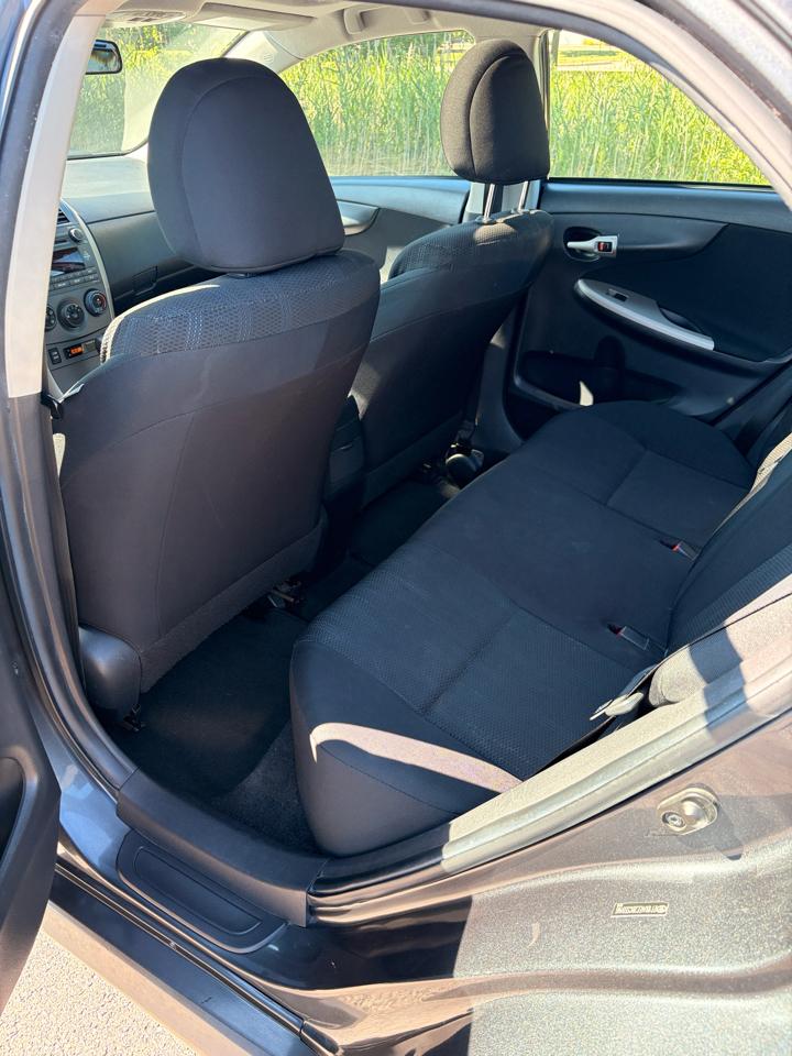 Toyota Corolla S 2011
