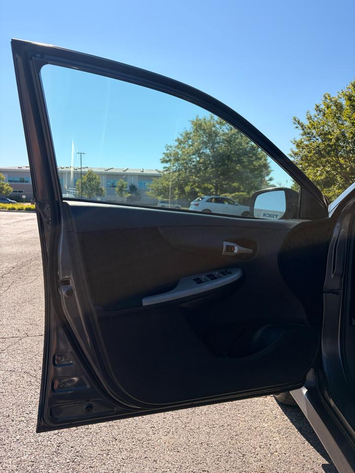 Toyota Corolla S 2011