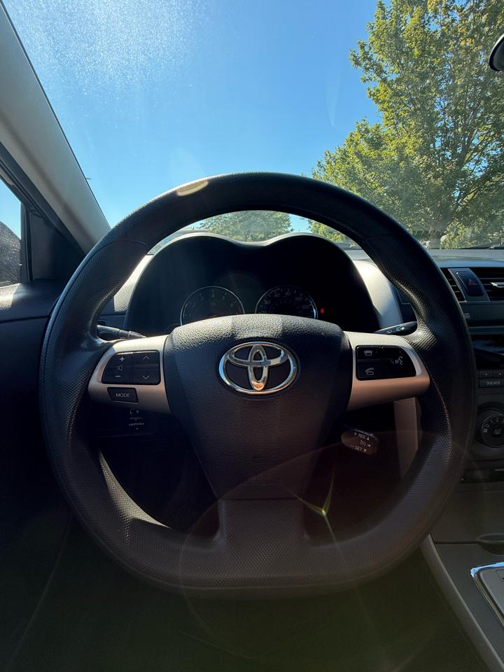 Toyota Corolla S 2011