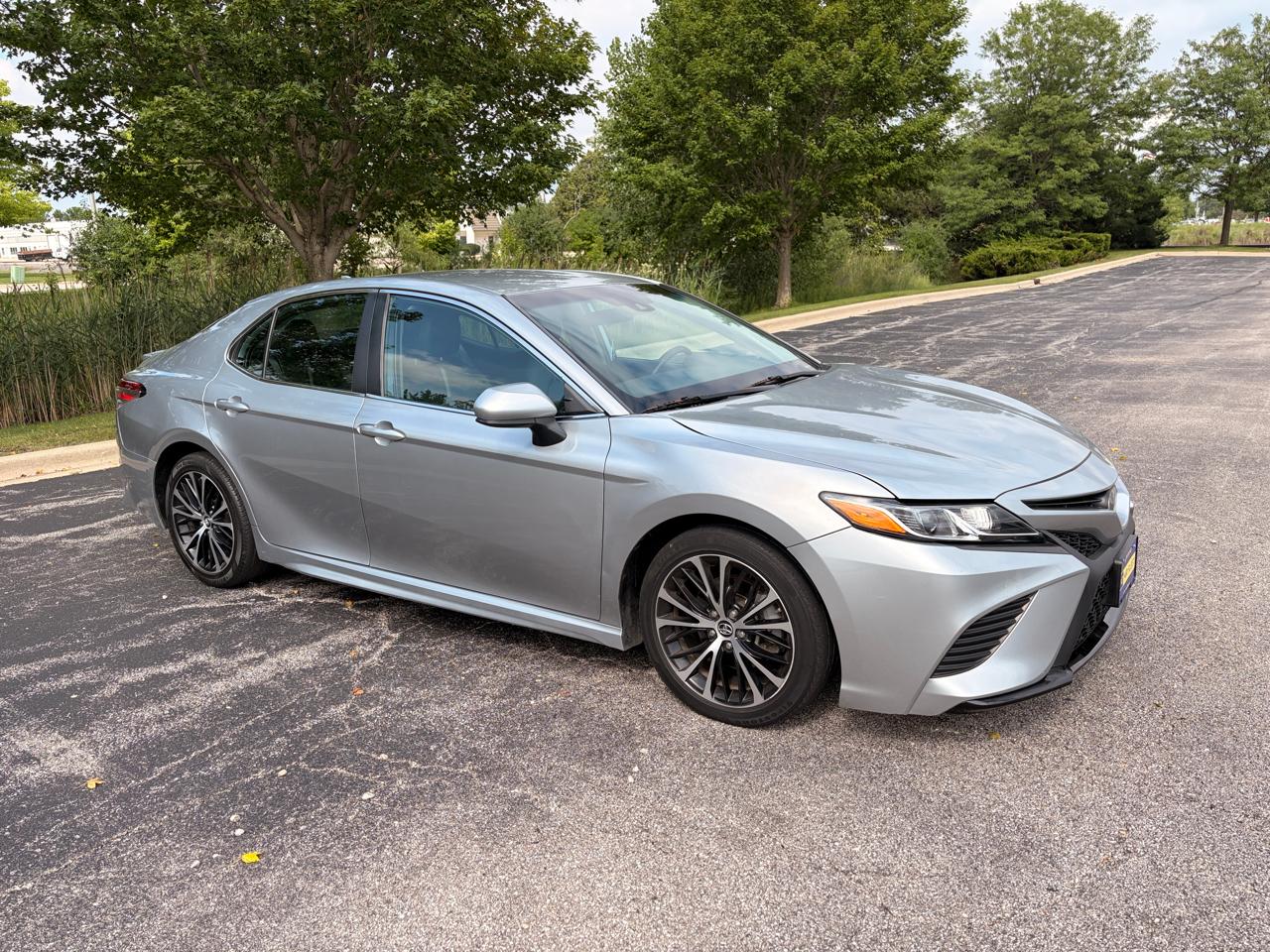 Toyota Camry SE 2019