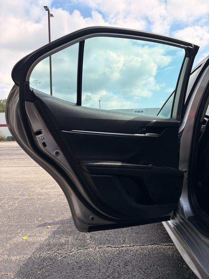 Toyota Camry SE 2019