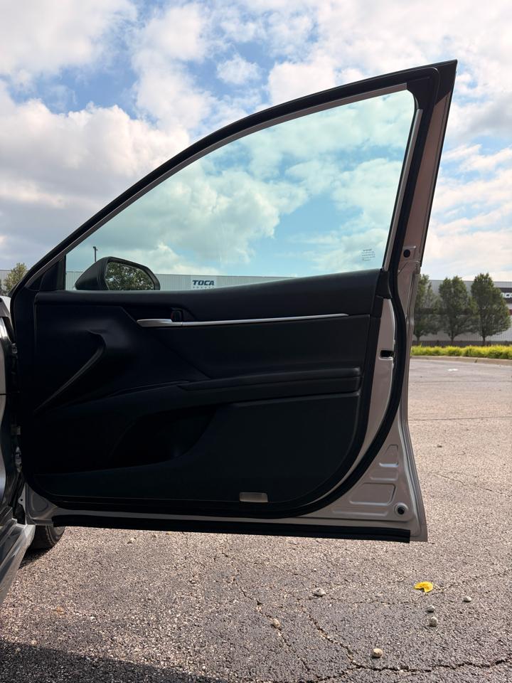 Toyota Camry SE 2019