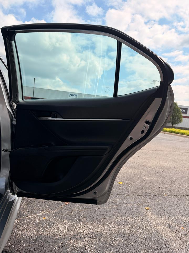 Toyota Camry SE 2019