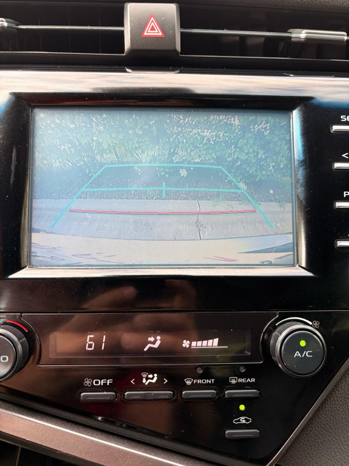 Toyota Camry SE 2019