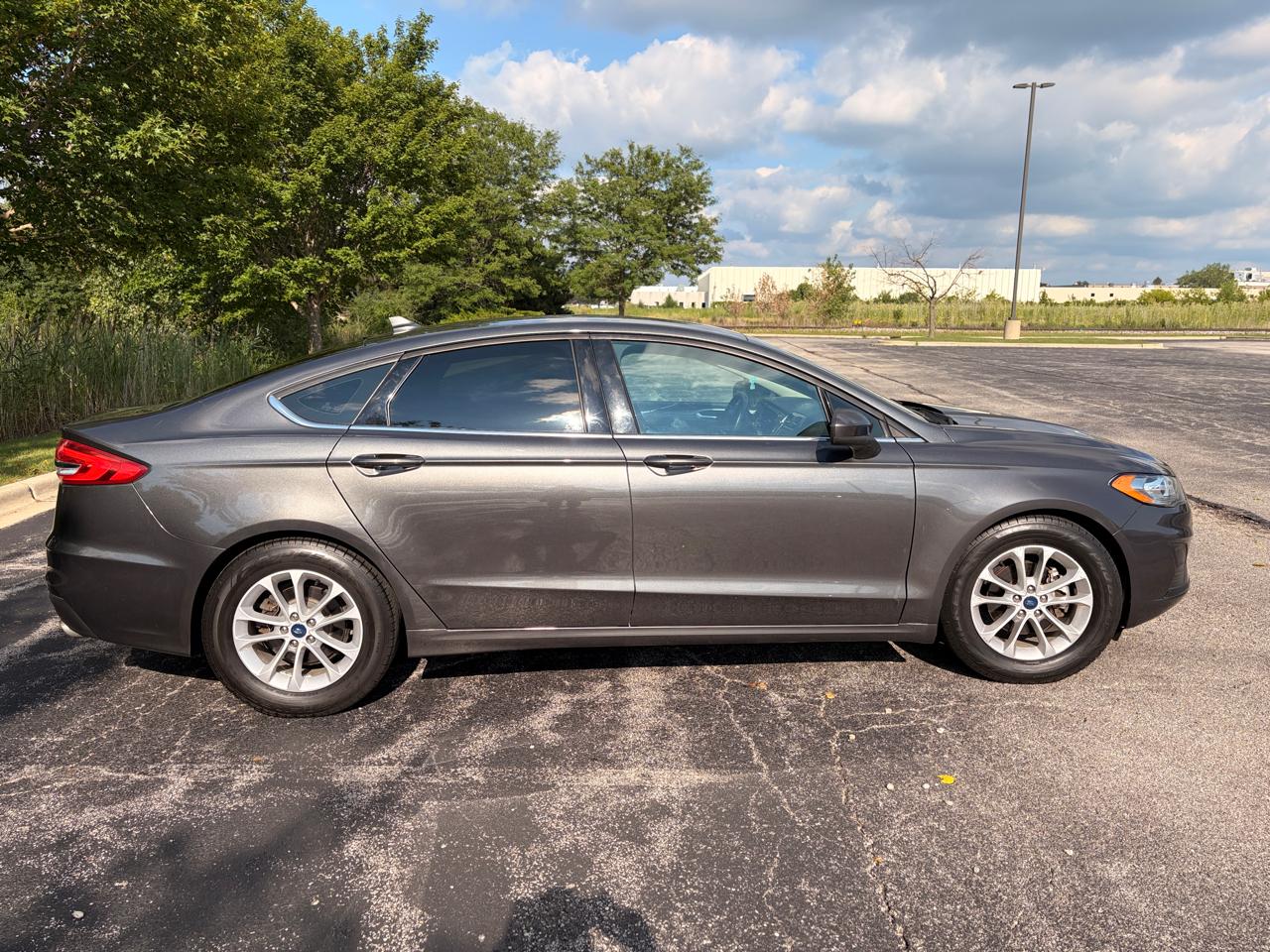 Ford Fusion SE 2020