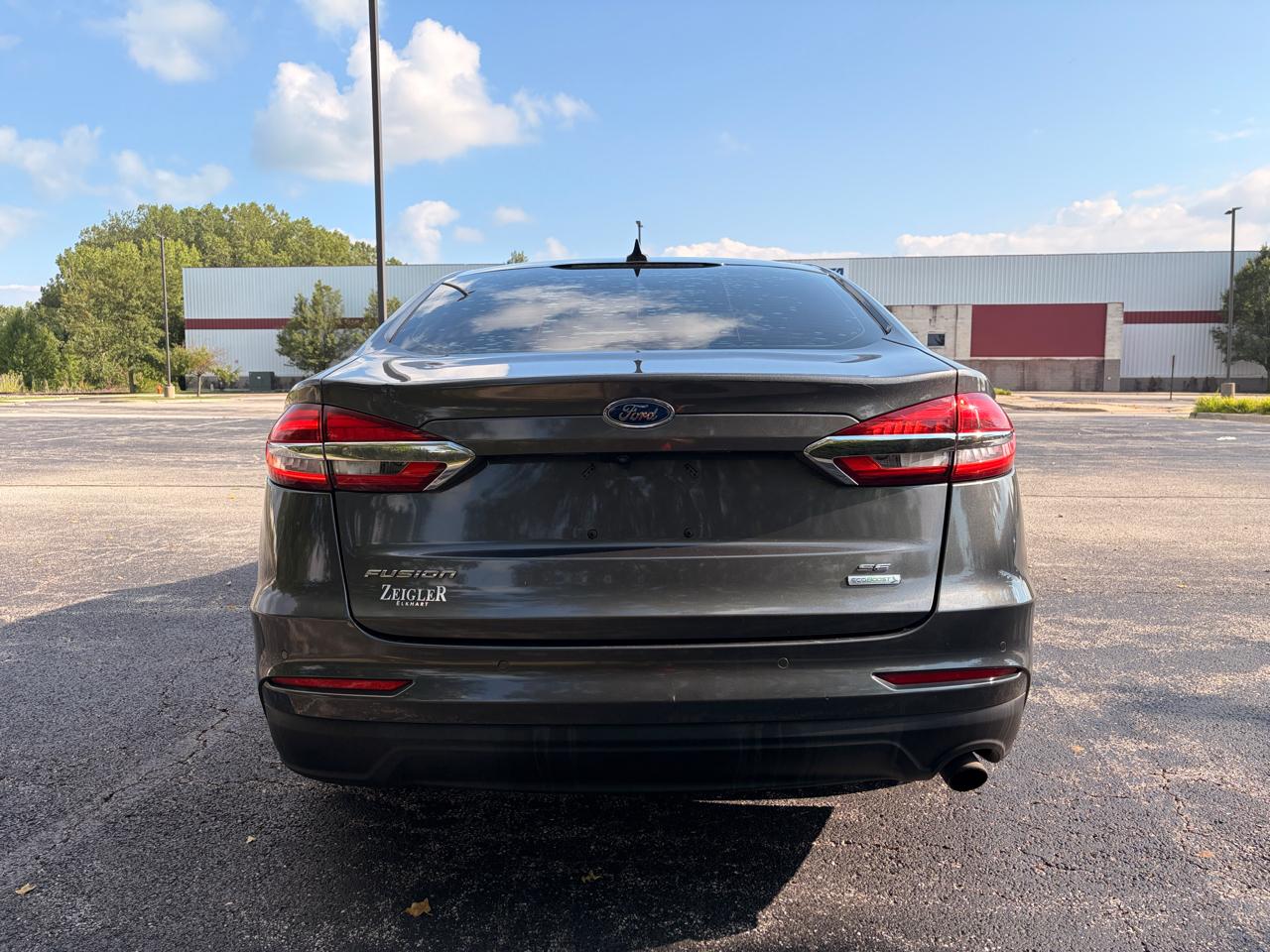 Ford Fusion SE 2020